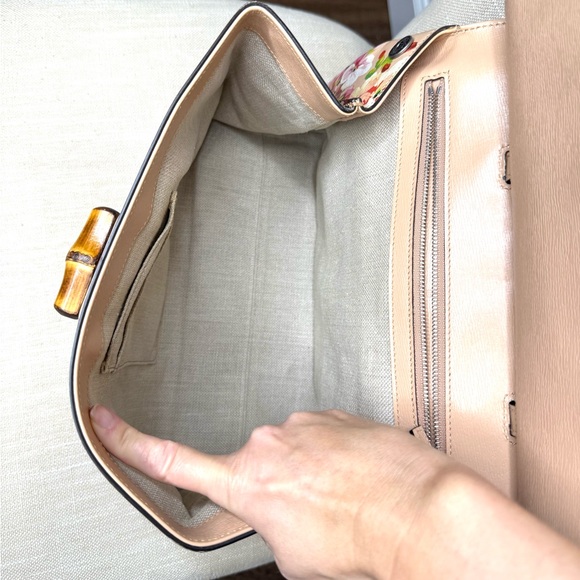 Gucci authentic top handle bag blooms pattern pink leather medium w strap - Picture 12 of 16